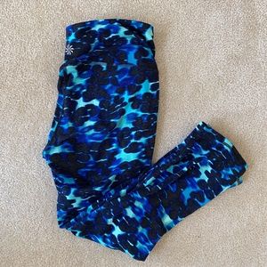 Athleta Blue Print Crop Leggings
